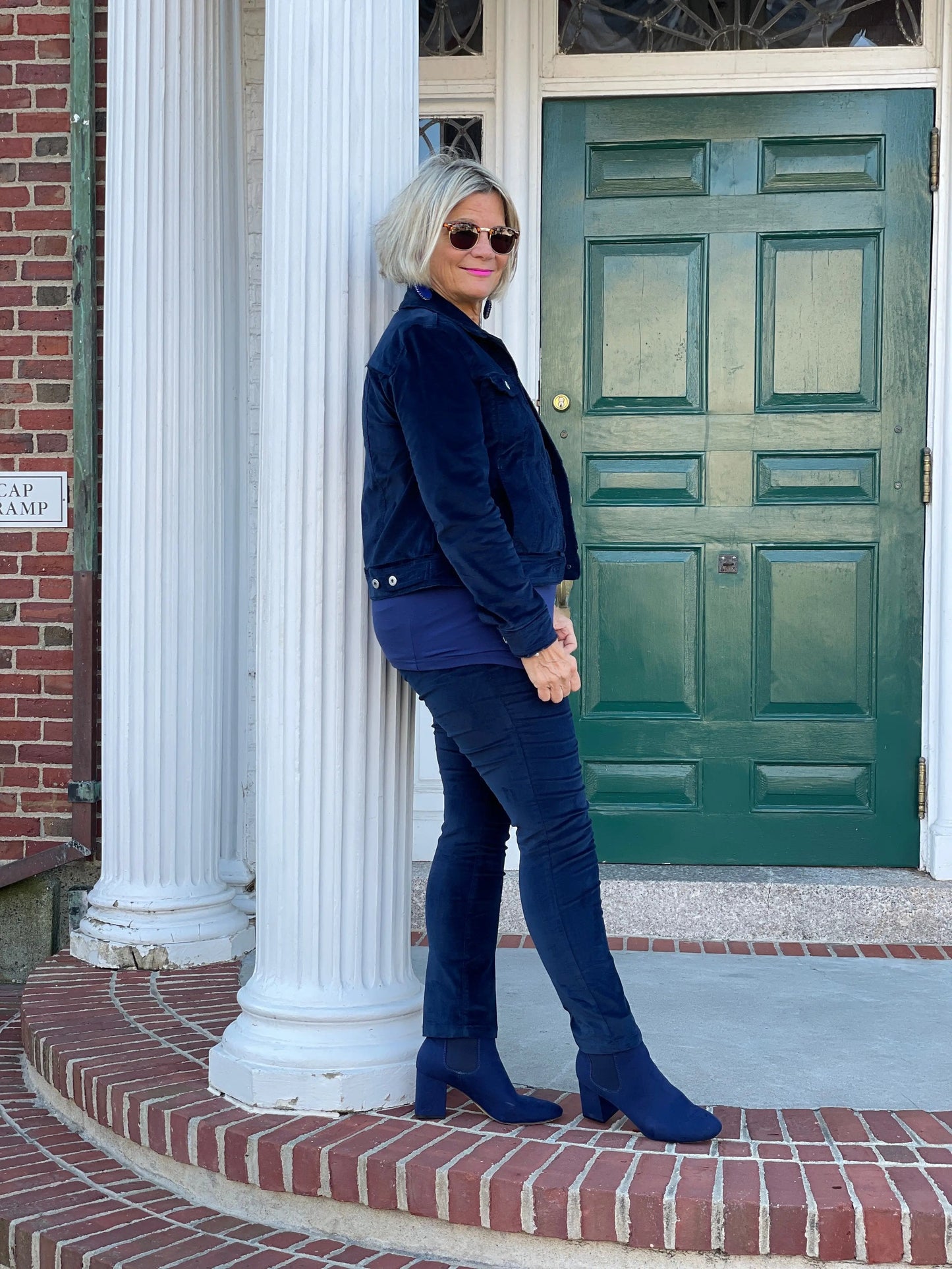 LULU-B NAVY VELOUR PANTS
