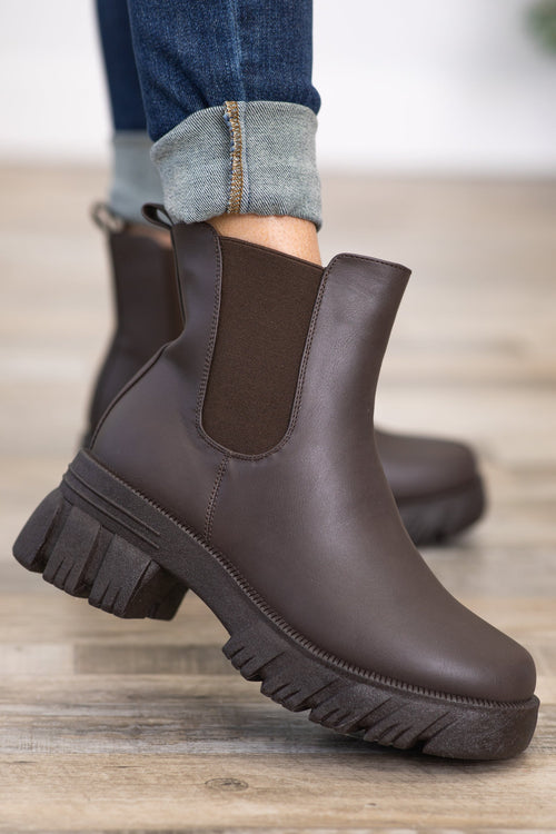 Brown Lug Sole Pull On Boots